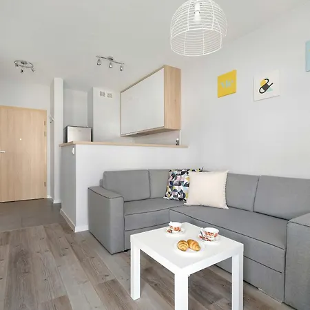 Διαμέρισμα Cozy Koscielna 17 In With Balcony Πόζναν