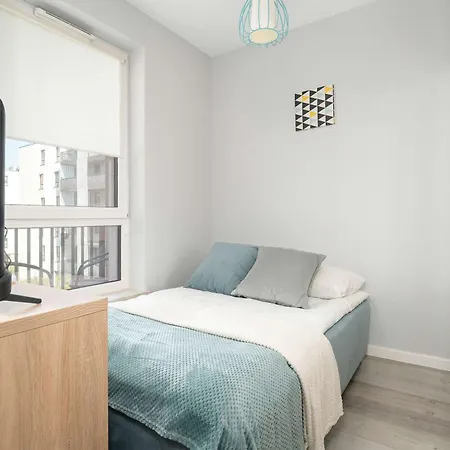 Cozy Koscielna 17 In With Balcony Πόζναν